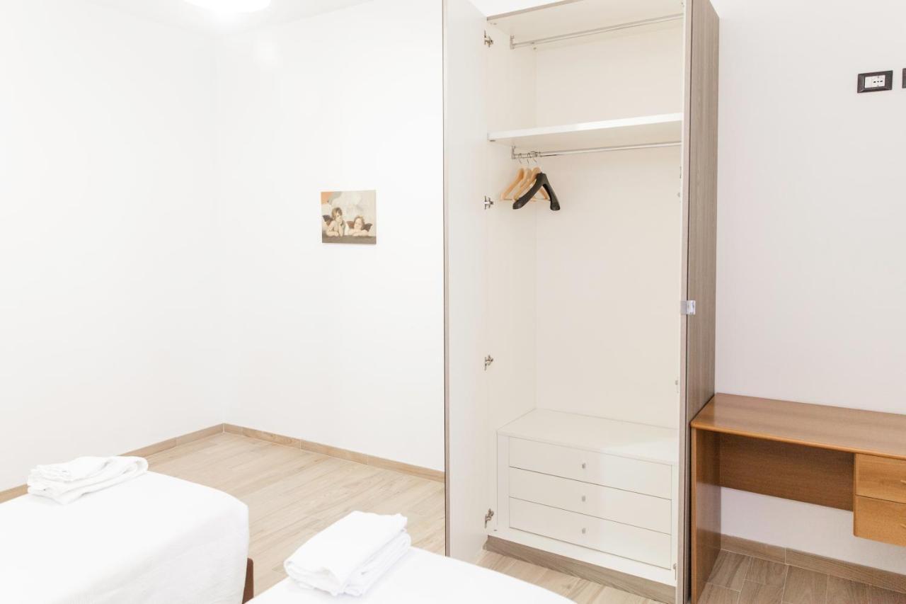 In Fiera 5 Appartmento Fronte Fiera Bologna Luaran gambar
